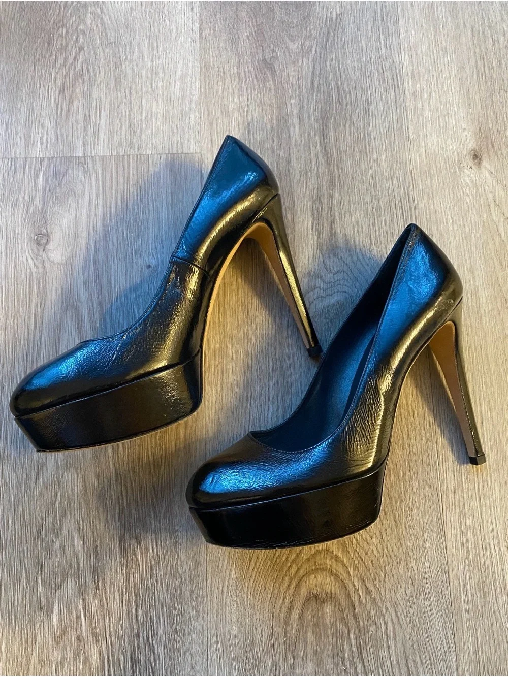 STUART WEITZMAN Platform Pumps 10 TIMELESS POWERFUL CHIC CITY NIGHT OUT DAT